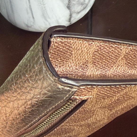 Coach Gold brown leather wallet - Picture 7 of 11